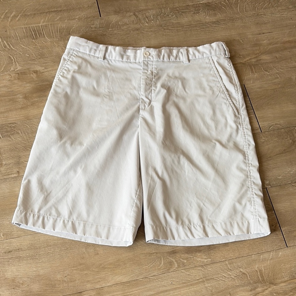 Nike Golf Shorts Men’s Size 34 White and Grey